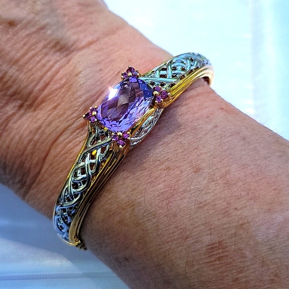 Bangle bracelet with security clasp 925 mark with goldtone. Multi-gemsto…